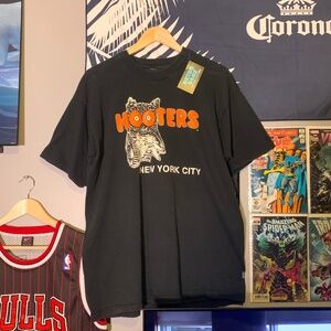 Vintage Hooters New York City T-shirt